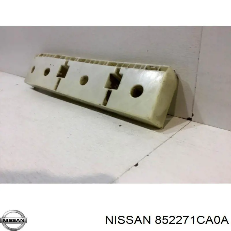 Кронштейн бампера заднего внешний левый Nissan/Infiniti 852271CA0A цена, от 18.34 USD