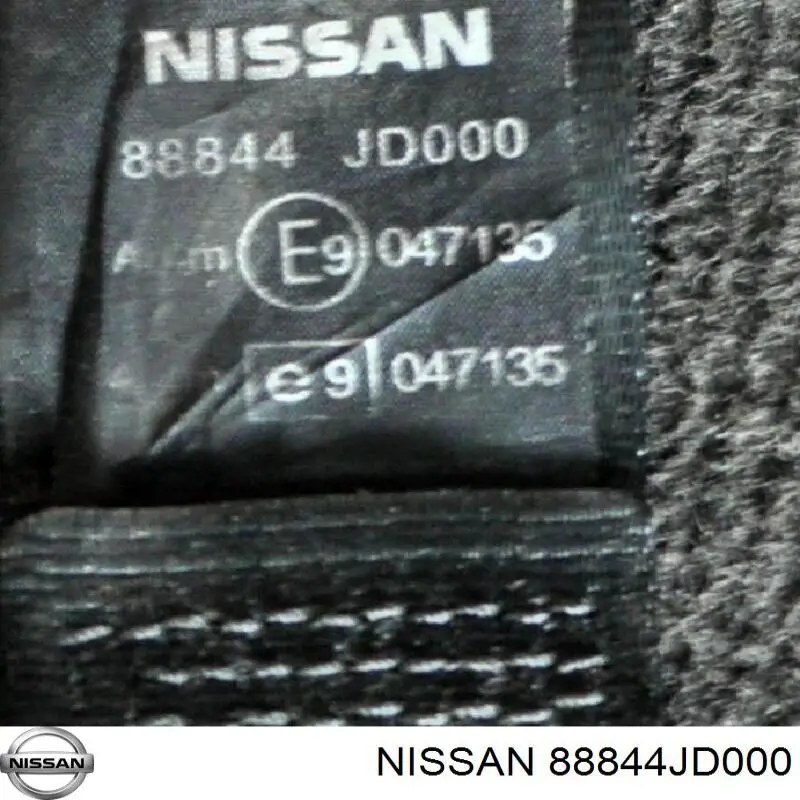 Ремень безопасности задний центральный 88844JD000 Nissan/Infiniti