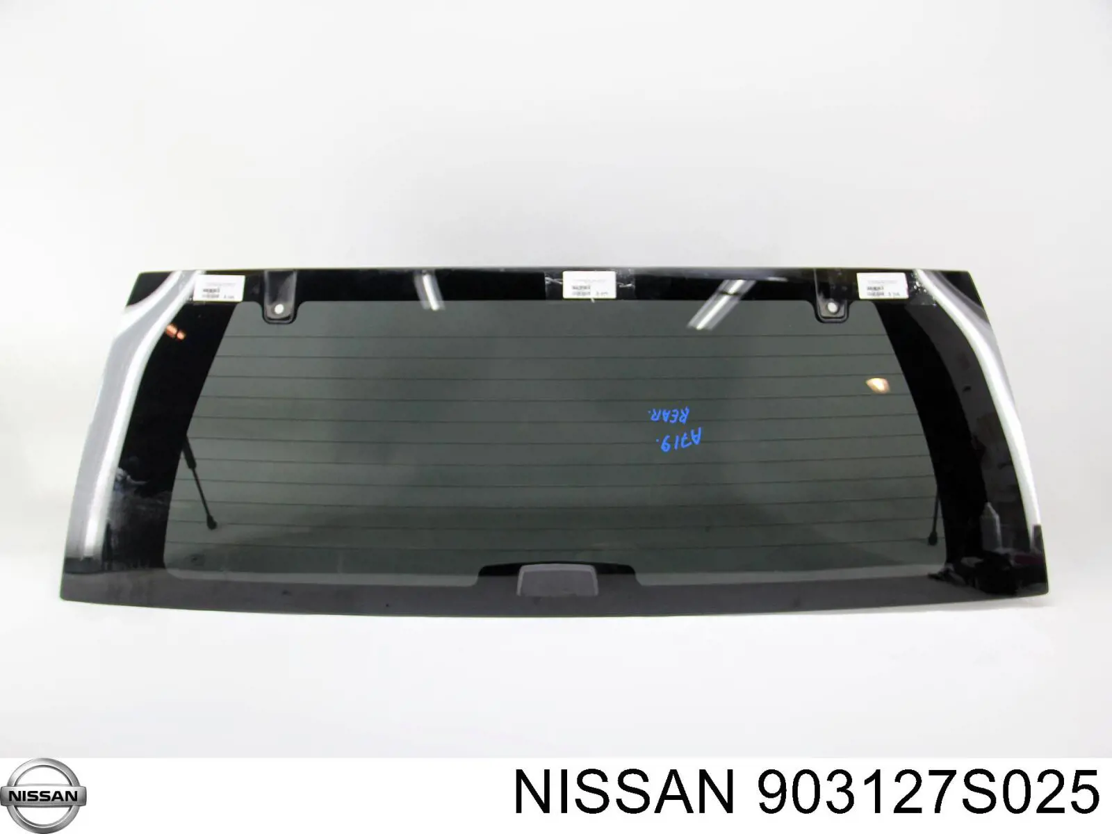 Стекло багажника двери 3/5-й задней (ляды) на Nissan Armada TA60