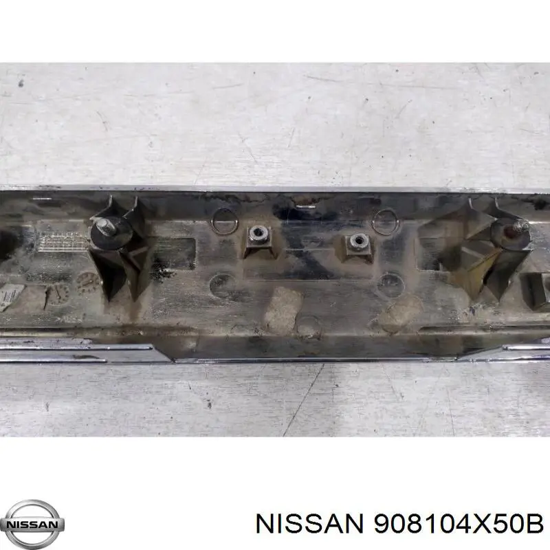 Купить 908104X50B Nissan/Infiniti Молдинг крышки багажника