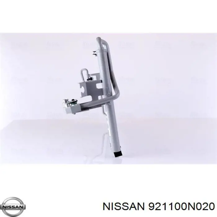 Радиатор кондиционера 921100N020 Nissan/Infiniti