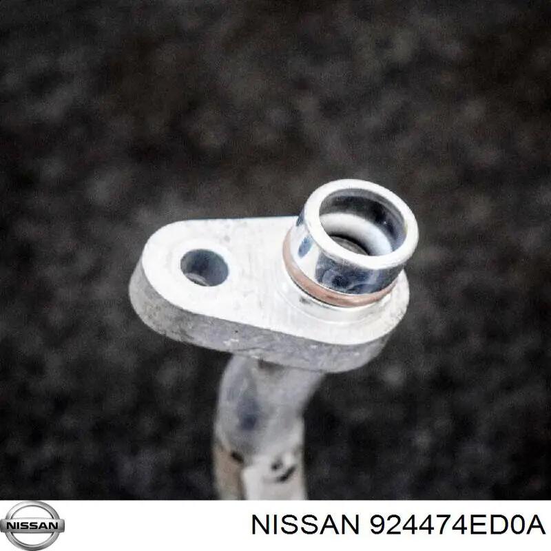 924474ED0A Nissan/Infiniti Шланг кондиционера, от компрессора к радиатору