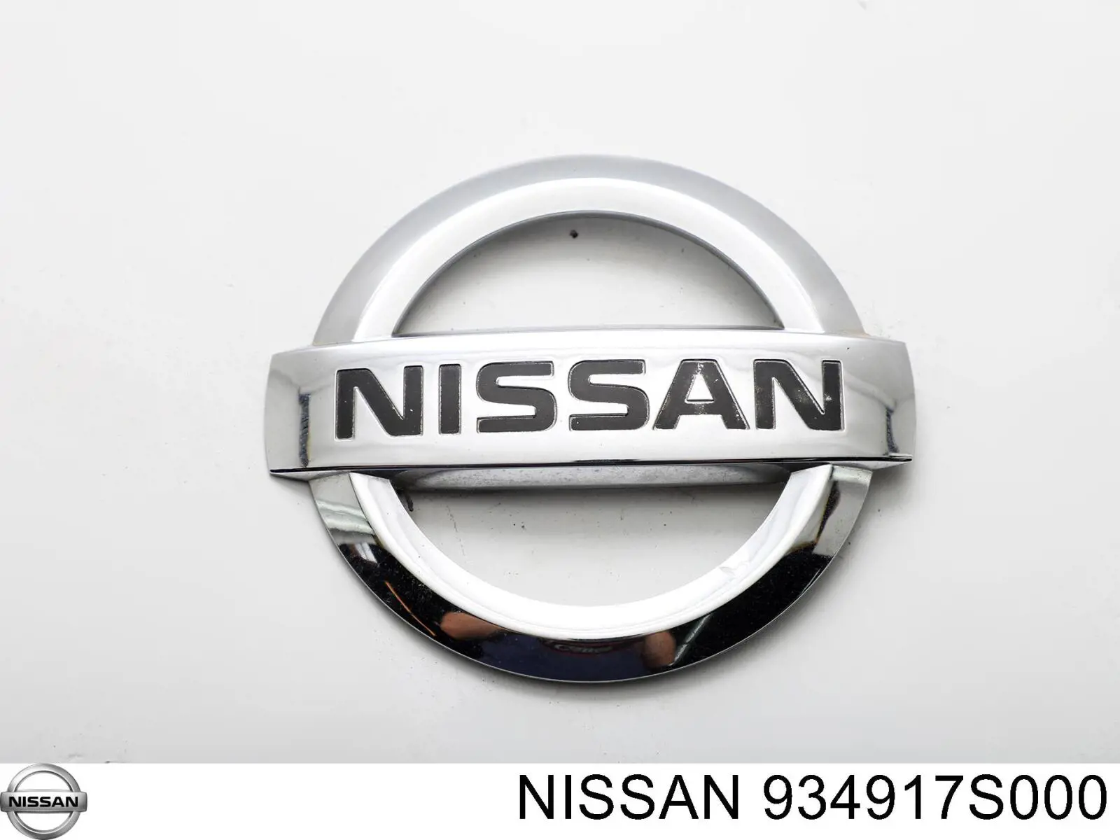934917S000 Nissan эмблема крышки багажника (фирменный значок)