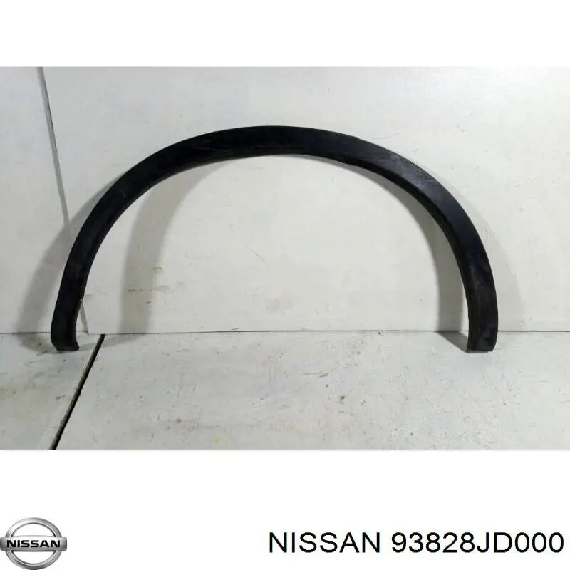 93828JD000 Nissan expansor direito (placa sobreposta de arco do pára-lama traseiro)