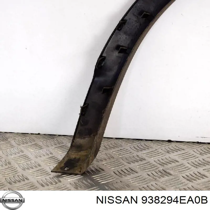 Расширитель заднего крыла, левый Nissan/Infiniti 938294EA0B