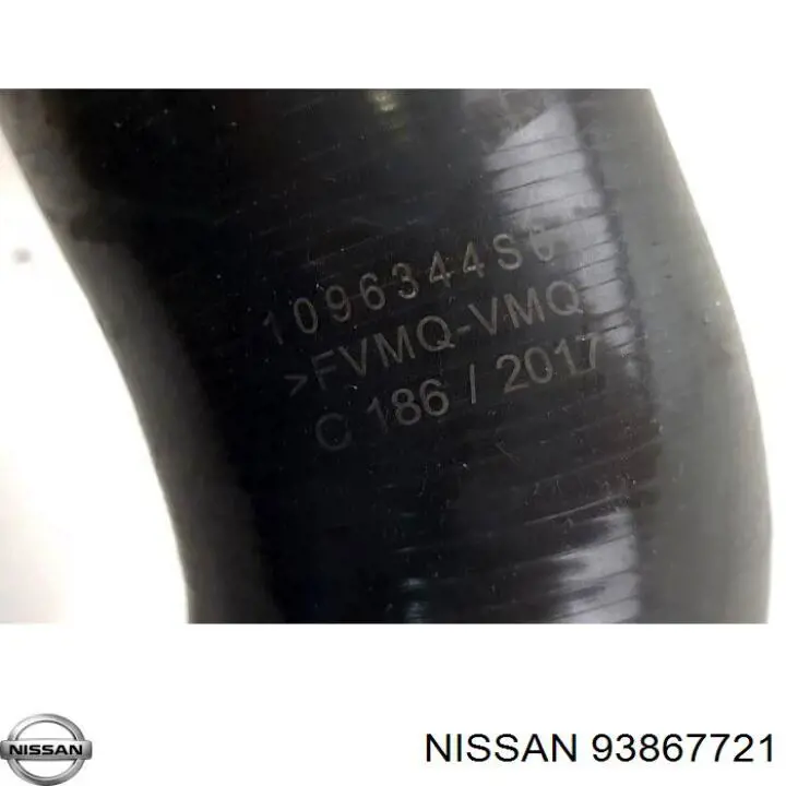 Левый шланг интеркуллера 93867721 Nissan