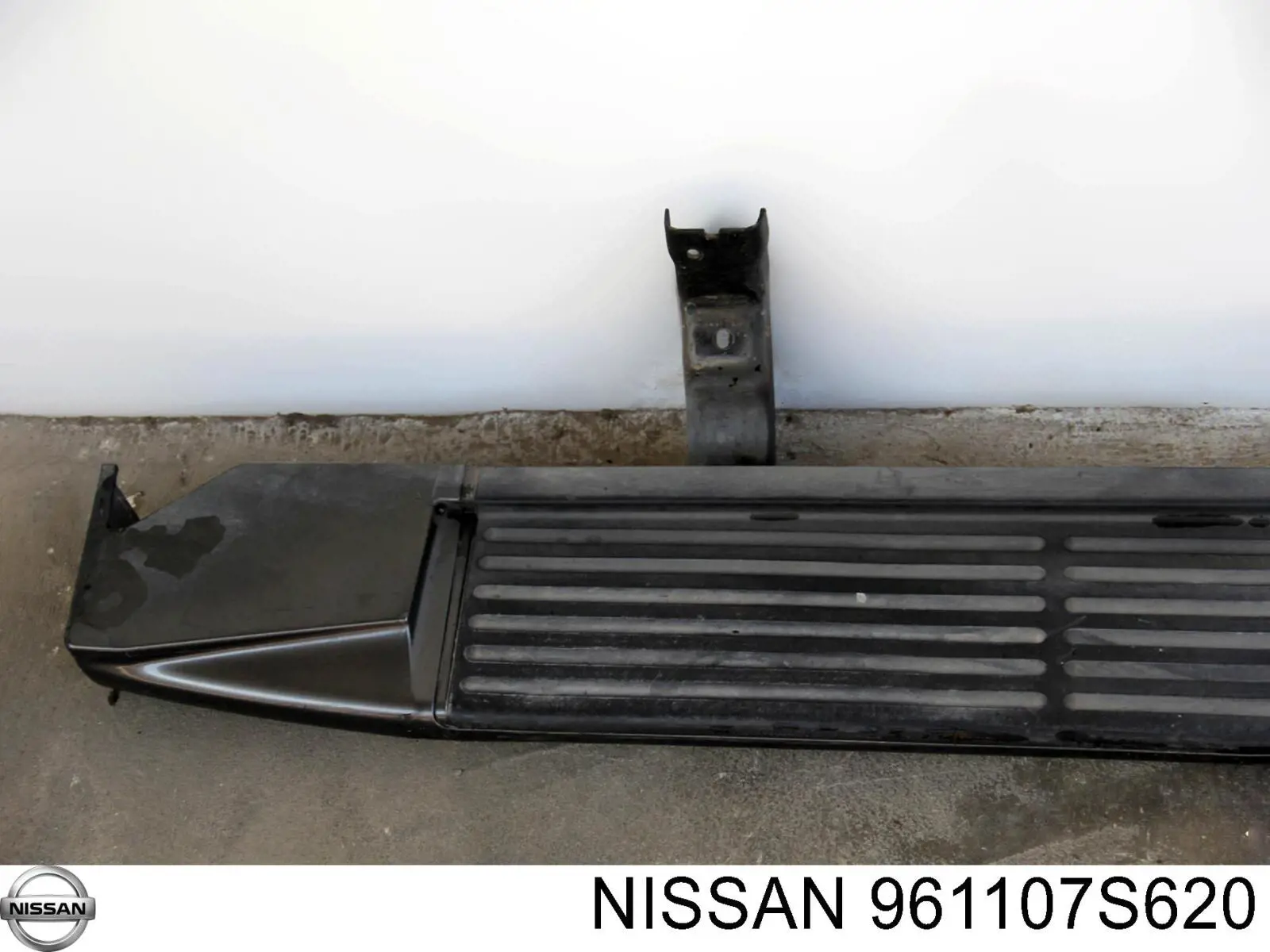  961107S620 Nissan