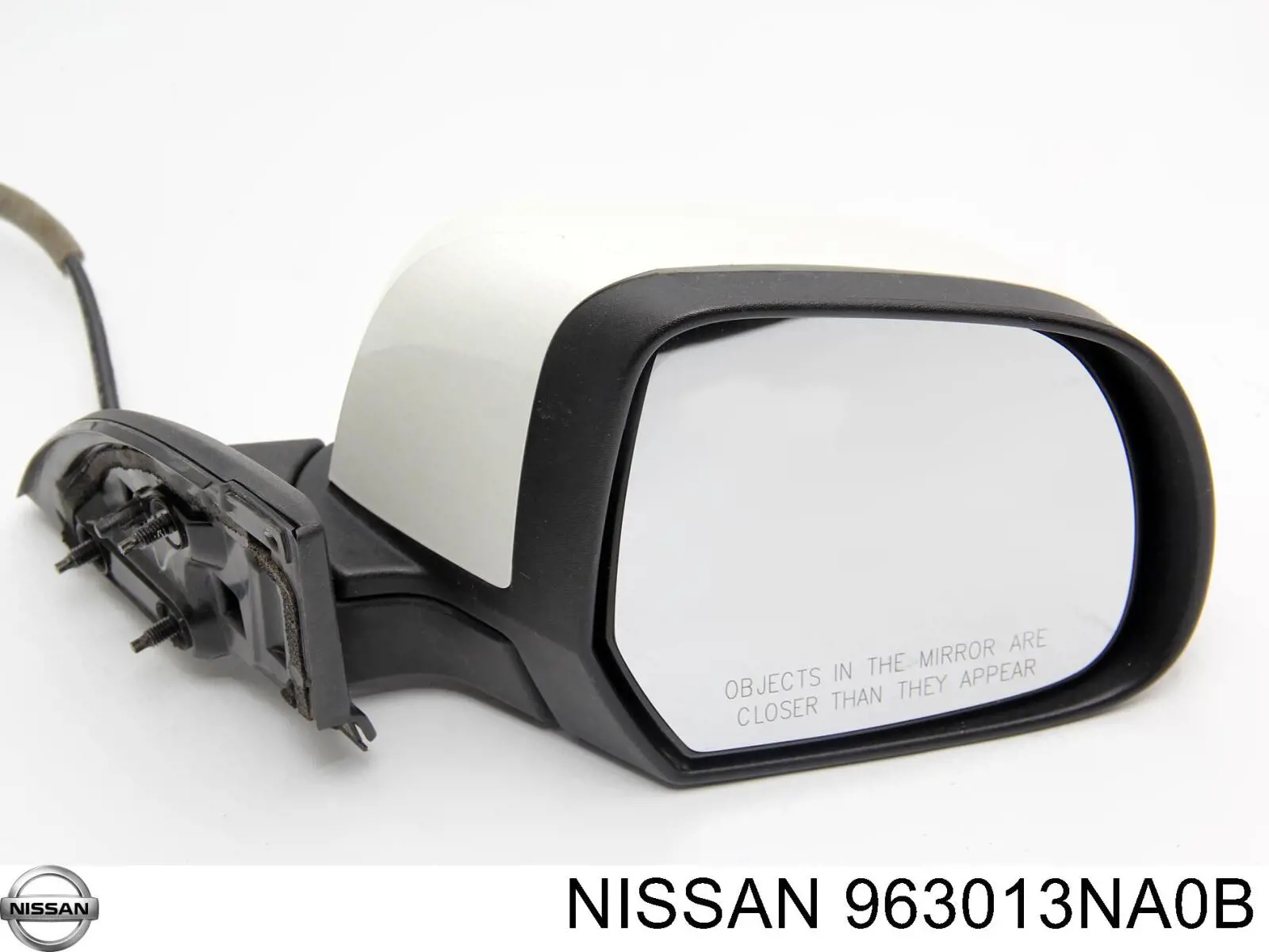 Зеркало заднего вида правое на Nissan leaf ZE0