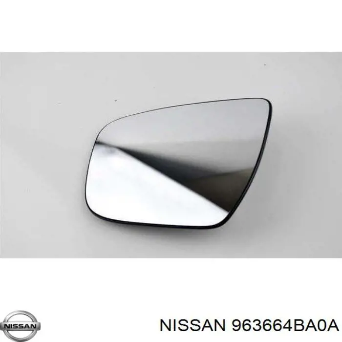 Стекло левого зеркала заднего вида 963664BA0A Nissan/Infiniti