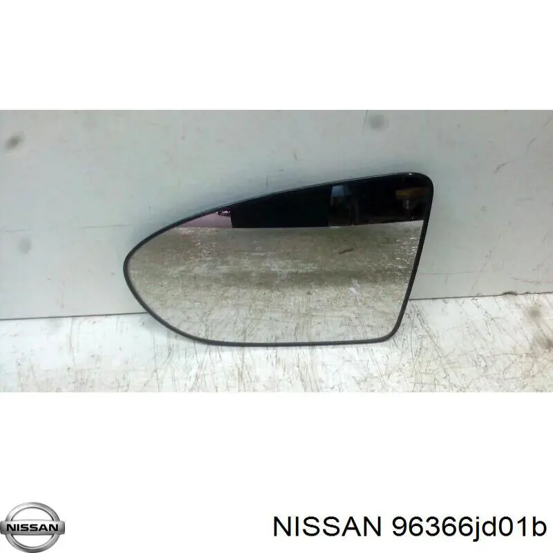 Зеркальный элемент зеркала заднего вида левого Nissan 96366JD01B