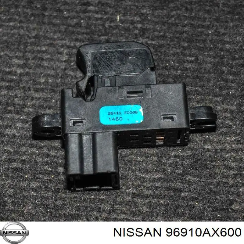 Панель борода Nissan/Infiniti 96910AX600 цена, от 784.88 UAH