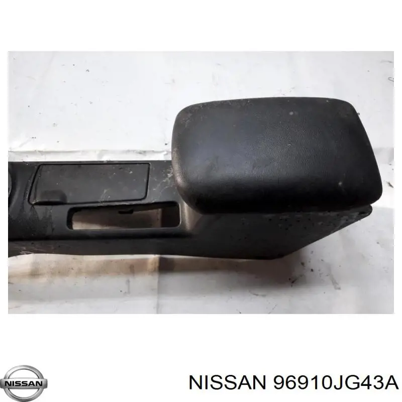 96910JG43A Nissan/Infiniti Консоль центральная панели управления