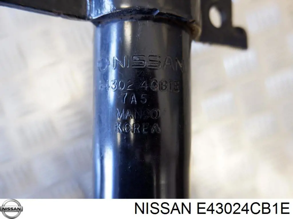 Амортизатор передний правый E43024CB1E Nissan/Infiniti