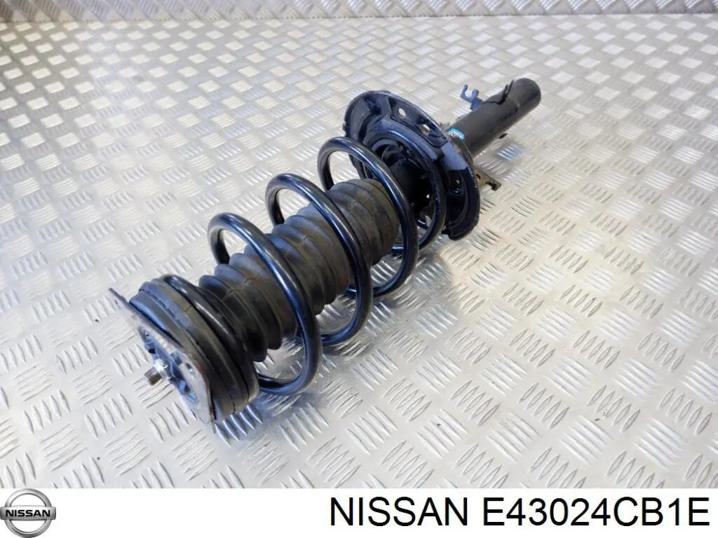 Амортизатор передний правый E43024CB1E Nissan/Infiniti