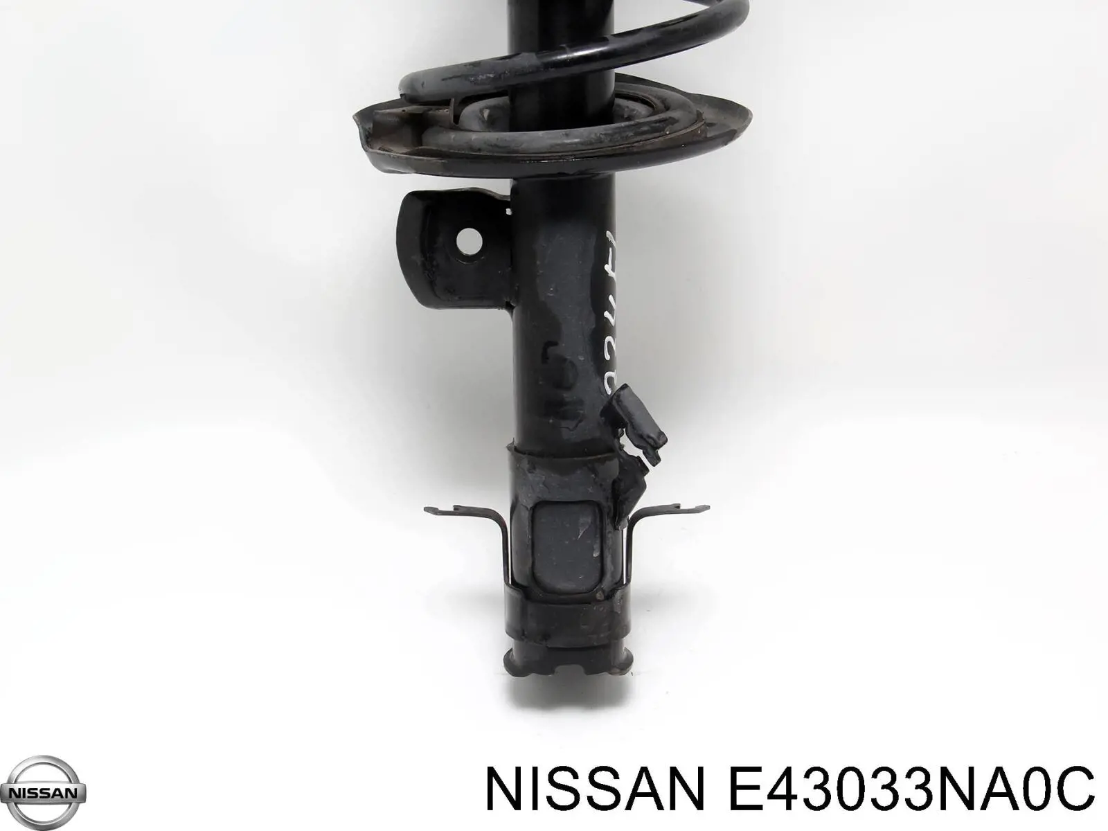 E43033NA0C Nissan амортизатор передний левый