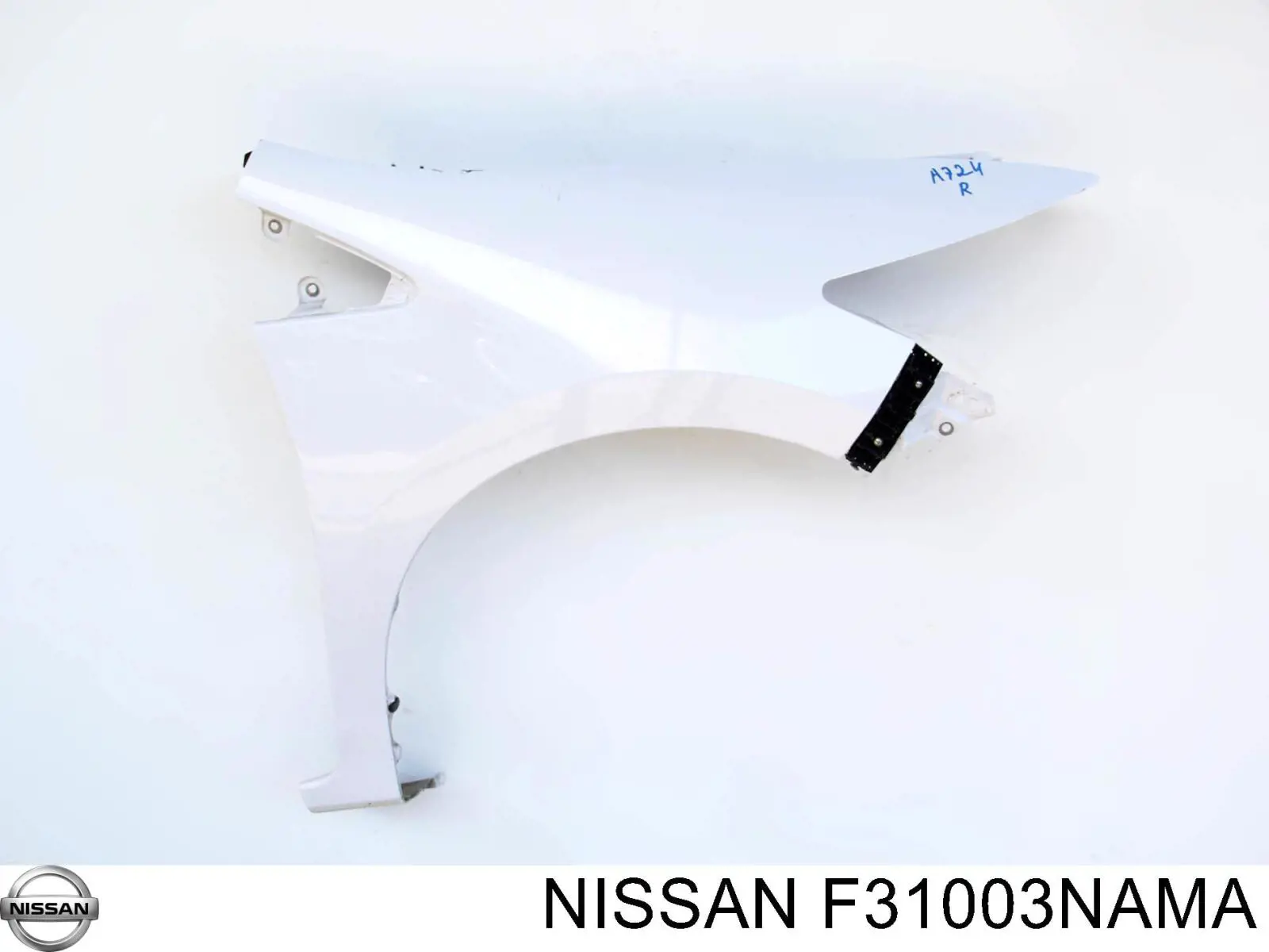Крыло переднее на Nissan leaf ZE0U (Ниссан Лиаф)