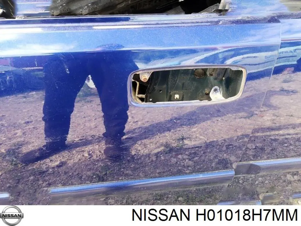 H01018H7MM Nissan дверь передняя левая