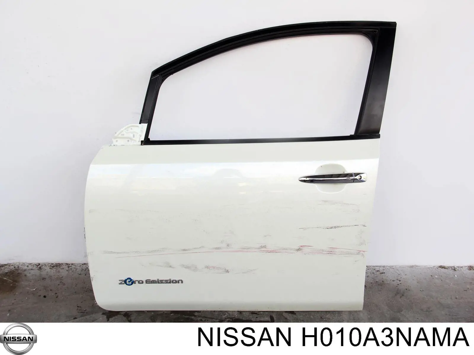 H010A3NAMA Nissan porta dianteira esquerda