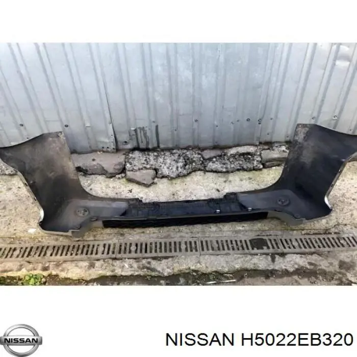Задний бампер H5022EB320 Nissan/Infiniti