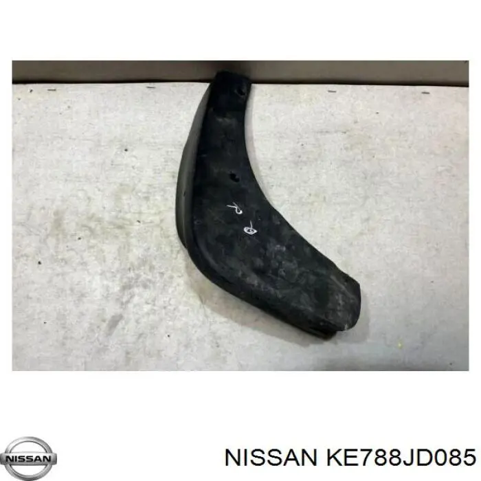 Брызговики передние, комплект на Nissan Qashqai I 