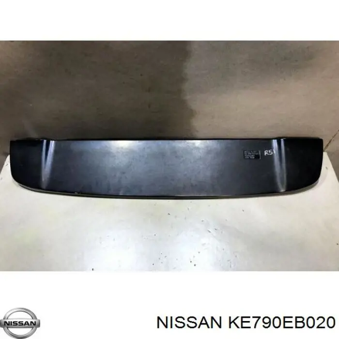 Спойлер багажника (двери 3/5-й задней) Nissan KE790EB020