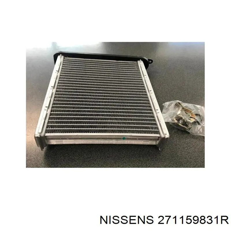 271159831R Nissens Радиатор отопителя салона