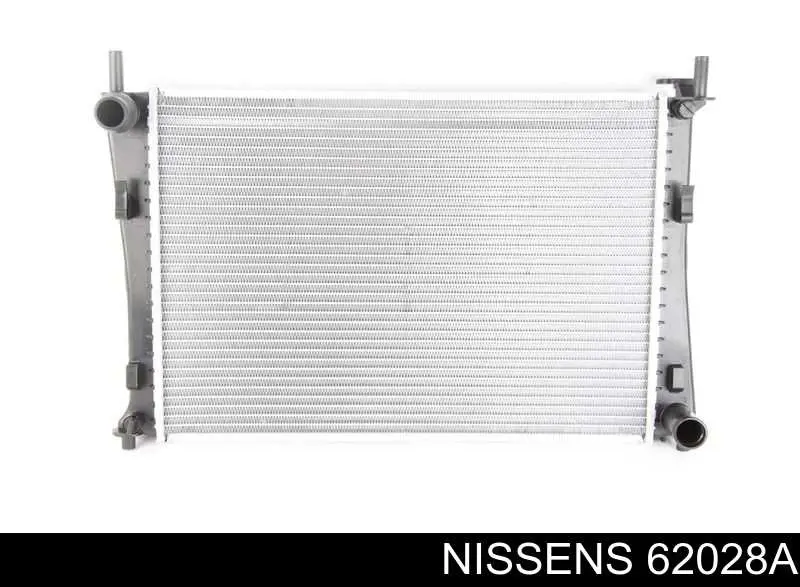 Радиатор охлаждения двигателя Nissens 62028A