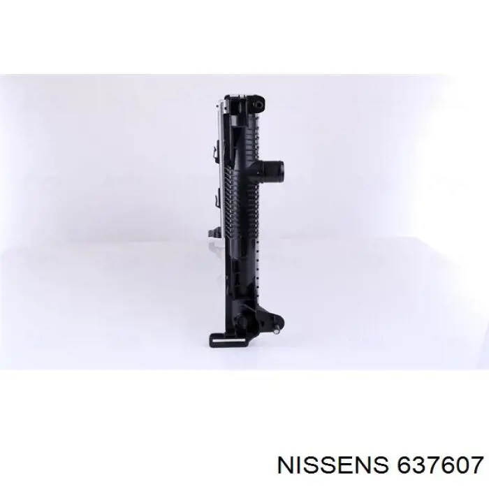 Radiador refrigeración del motor 637607 Nissens