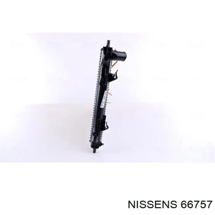 Радиатор охлаждения двигателя Nissens 66757 цена, от 114.05 USD