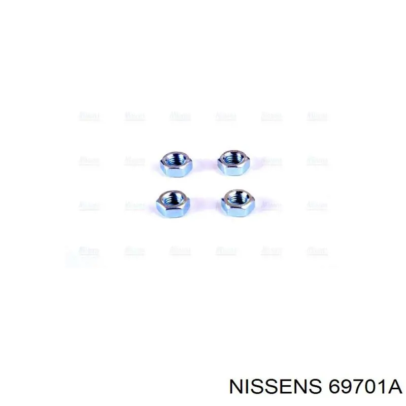Радиатор охлаждения двигателя Nissens 69701A цена, от 104.09 USD
