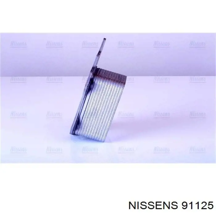 Radiador de aceite, bajo de filtro 91125 Nissens