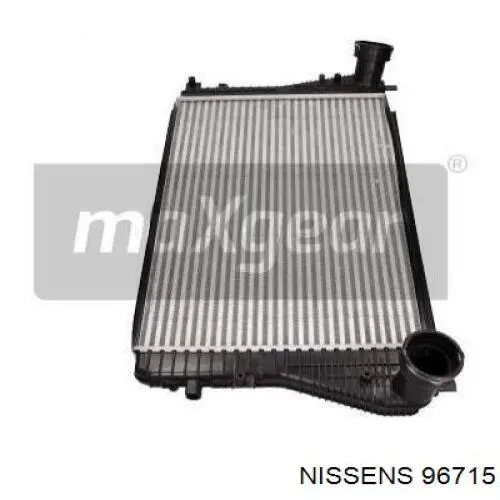Интеркулер 96715 Nissens