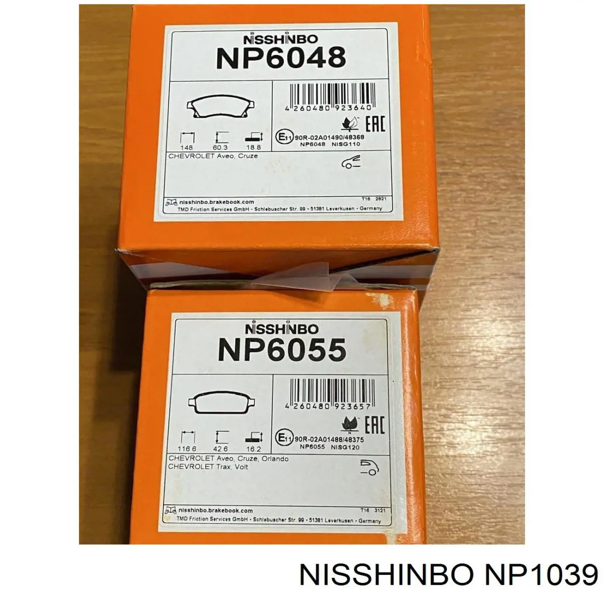 NP1039 Nisshinbo sapatas do freio dianteiras de disco