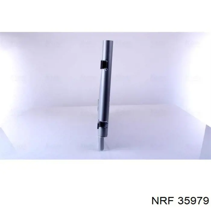 35979 NRF радиатор кондиционера