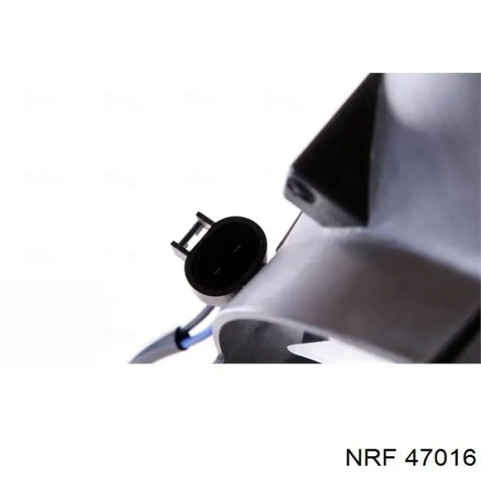Купить 47016 NRF Диффузор вентилятора в сборе с мотором и крыльчаткой