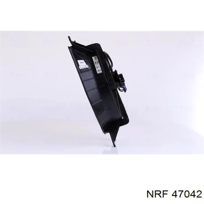 Difusor de radiador, ventilador de refrigeración, condensador del aire acondicionado, completo con motor y rodete 47042 NRF