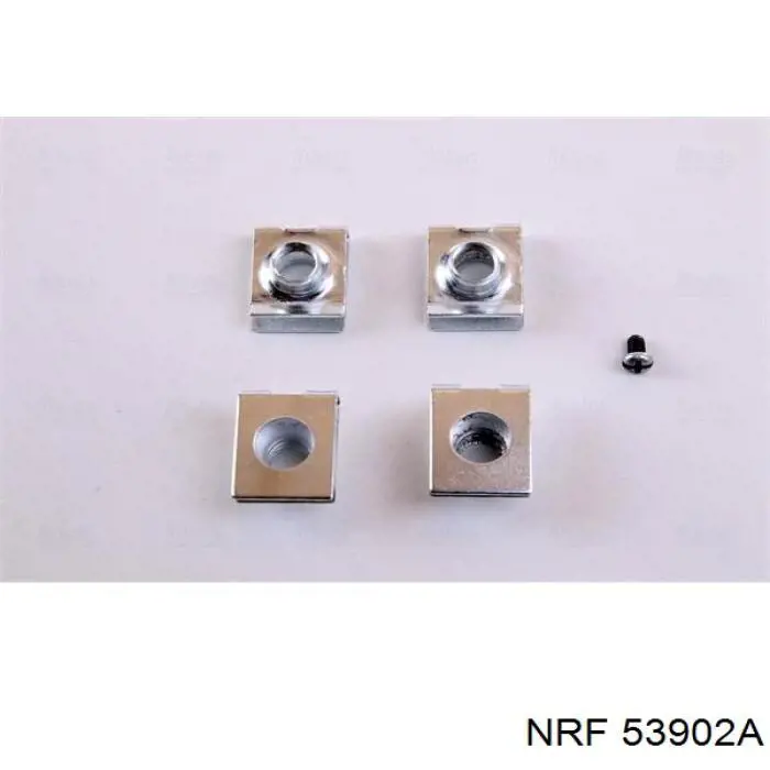 Радіатор охолодження двигуна 53902A NRF