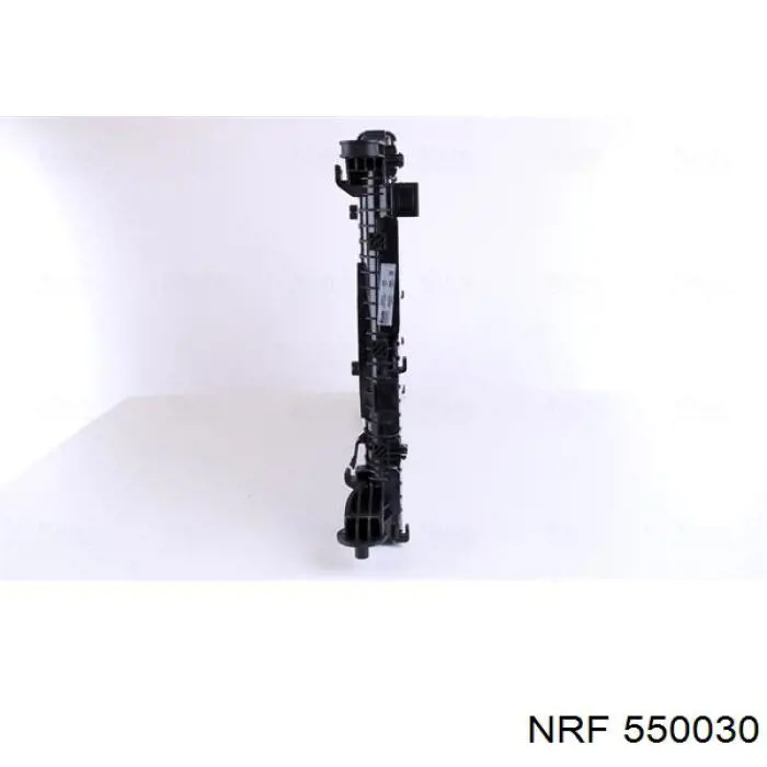 Radiador refrigeración del motor 550030 NRF