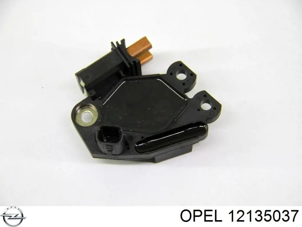 Предохранитель Opel 12135037
