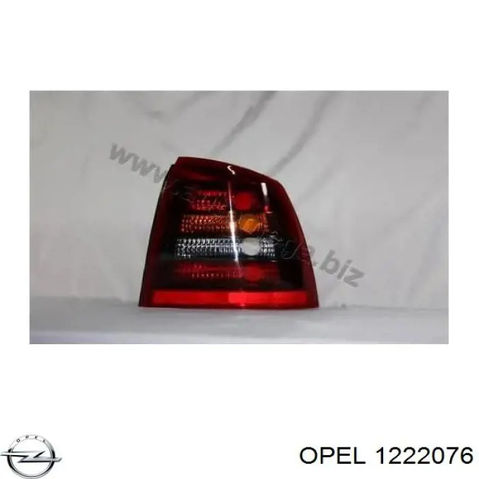 Фонарь задний правый Opel 1222076