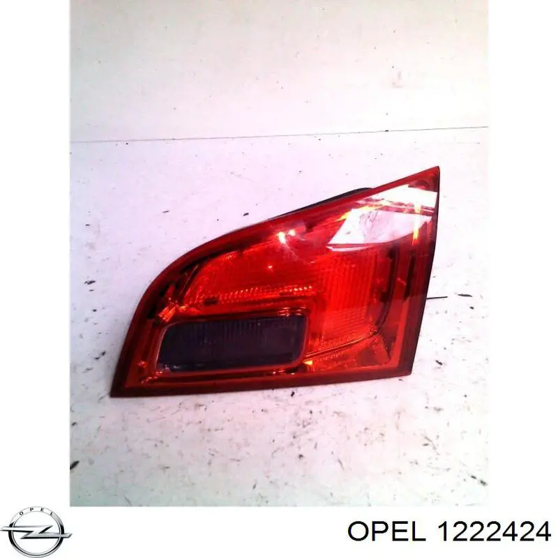 Фонари задние на Opel Astra J Sports Tourer P10
