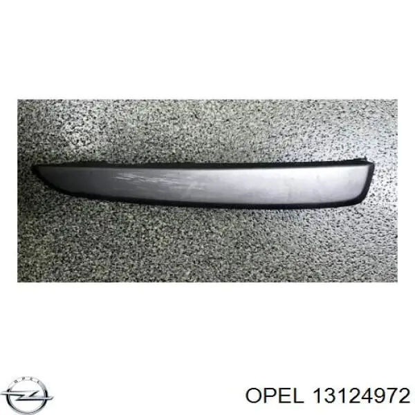 13124972 Opel Молдинг бампера переднего правый