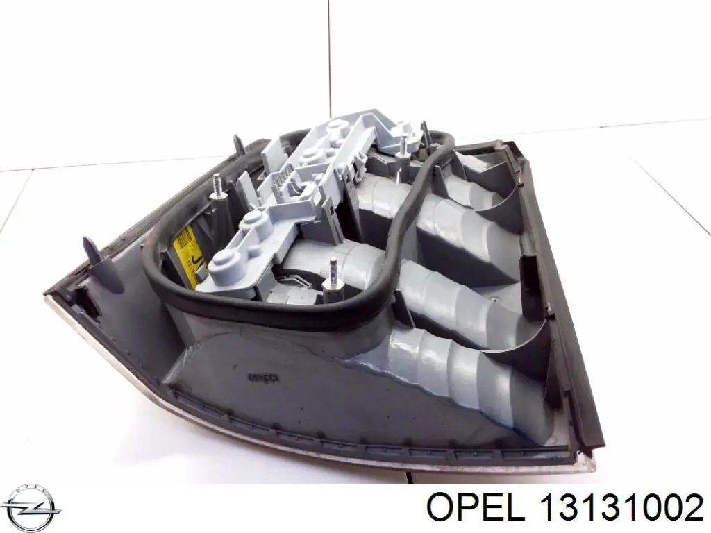 Задний фонарь 13131002 Opel