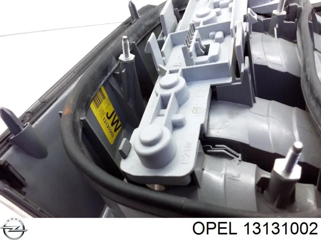 Правый стоп Opel 13131002