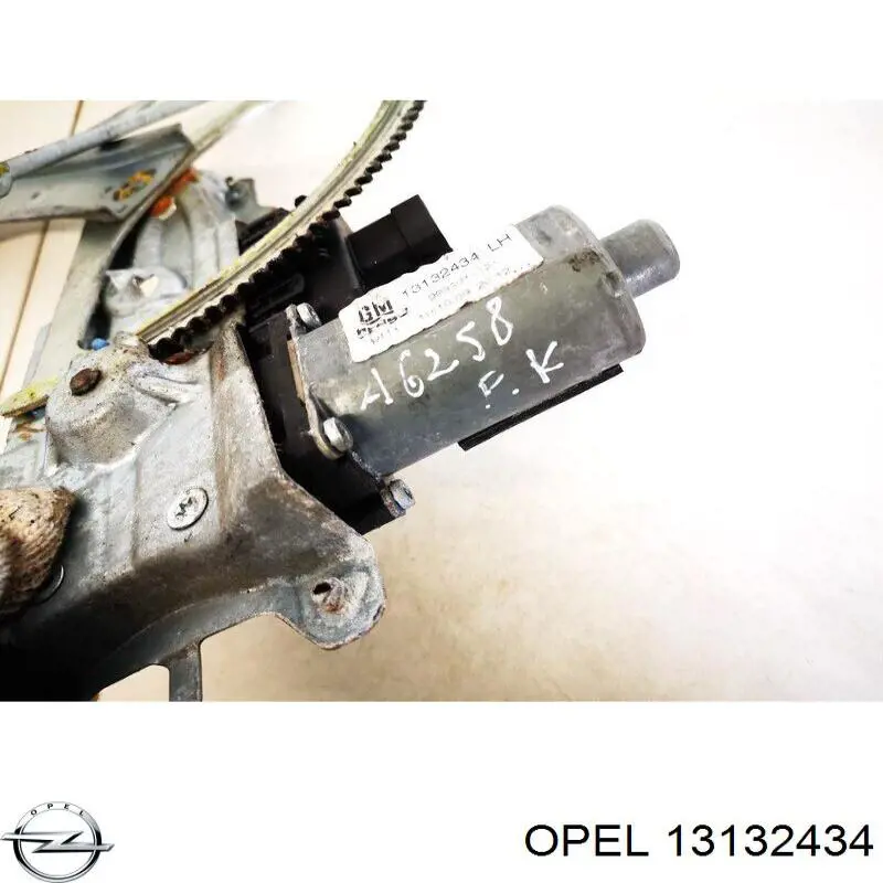 Motor de acionamento de vidro da porta dianteira esquerda para Opel Zafira (A05)