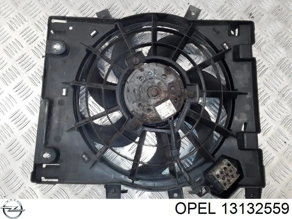 Купить 13132559 Opel Электровентилятор охлаждения в сборе (мотор+крыльчатка)