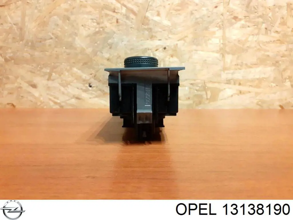 Unidade de controlo dos modos de aquecimento/condicionamento Opel Vectra C GTS 