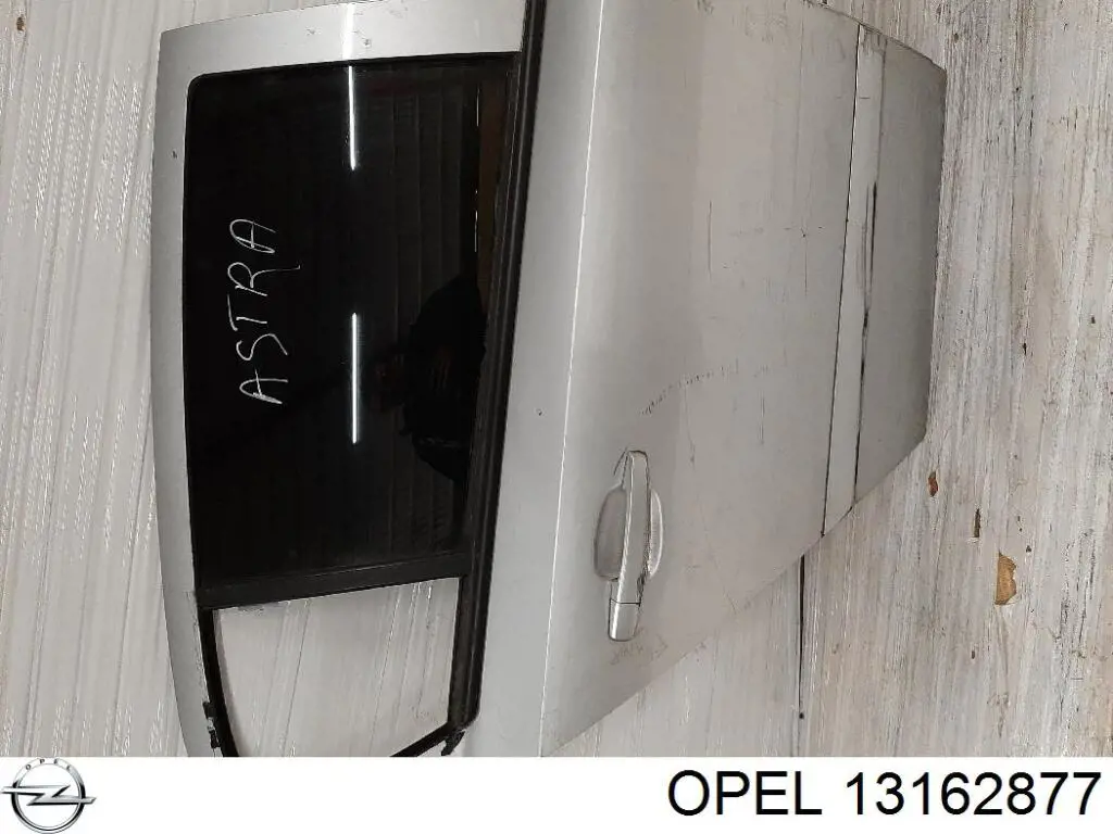 Дверь задняя правая 13162877 Opel