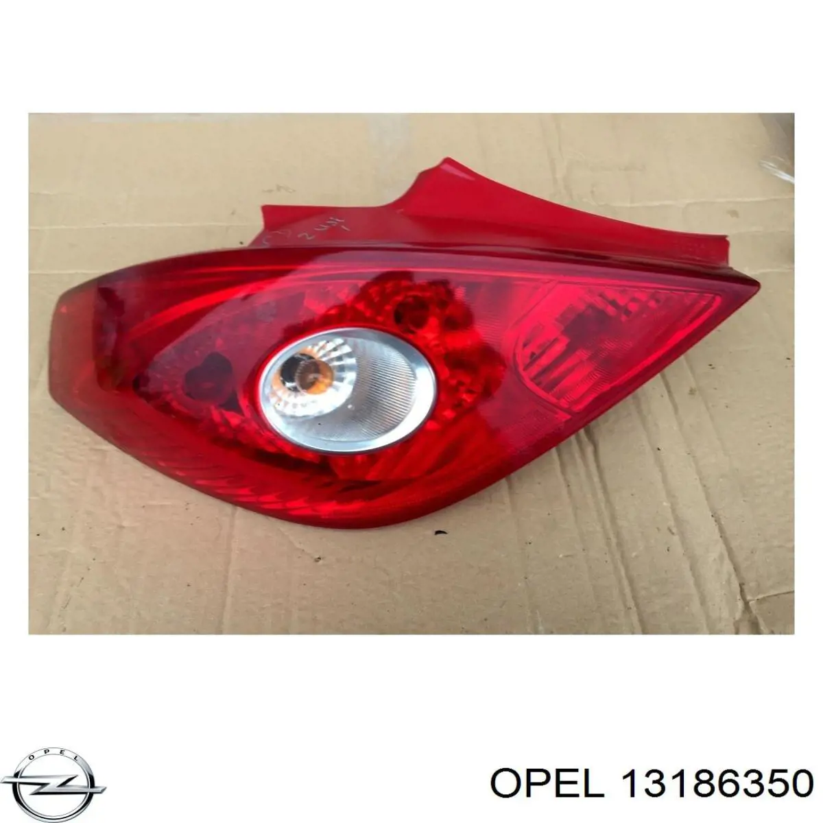 13186350 Opel Задний левый стоп