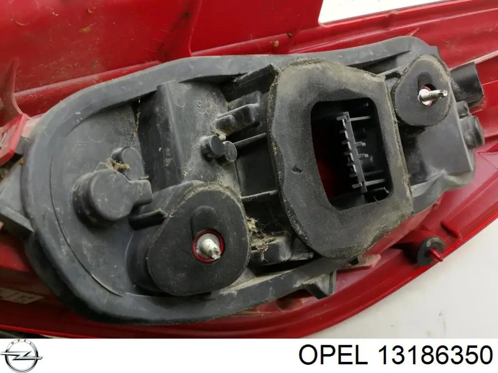 Купить 13186350 Opel Левый стоп